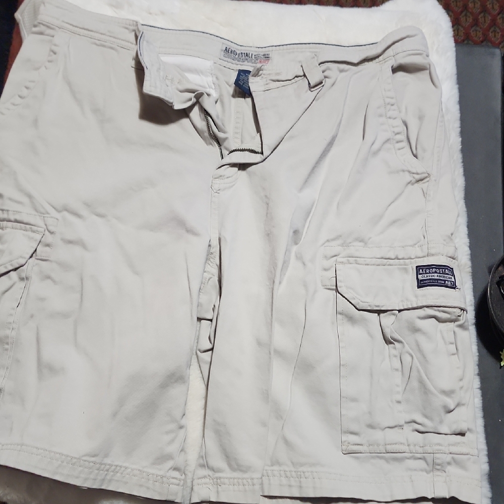 Aeropostale Men's Cargo Shorts - Beige
